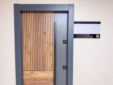 100.Yıl Alt Yol Caddede Deniz Manzaralı Komple Kiralık Plaza