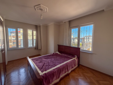 Kumbağ'da 740 M2 Arsa İçerisinde Satılık Tripleks 7+1 Villa