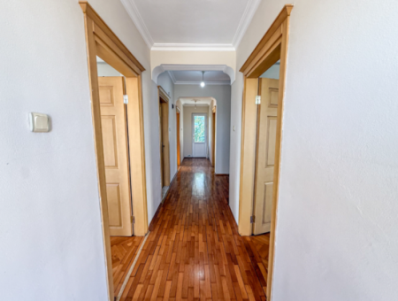 Kumbağ'da 740 M2 Arsa İçerisinde Satılık Tripleks 7+1 Villa