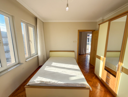 Kumbağ'da 740 M2 Arsa İçerisinde Satılık Tripleks 7+1 Villa