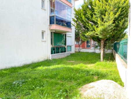 Kumbağ'da Caddenin Deniz Tarafında Eşyalı İskanlı 1+1 Daire
