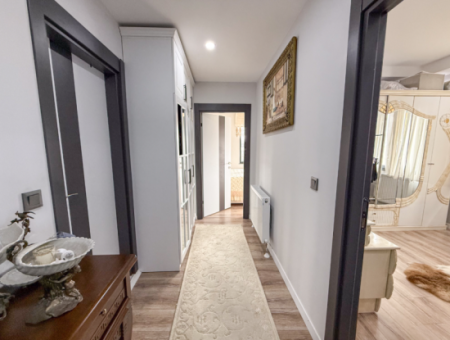 Kumbağ'da Denize Sıfır Sitede Geniş Ve Eşyalı Satılık 2+1 Daire