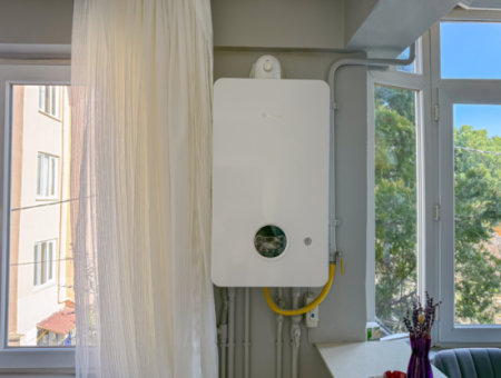 Kumbağ'da Merkezi Konumda Havuzlu Site İçinde Satılık 2+1 Daire