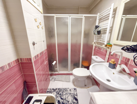 Kumbağ'da Merkezi Konumda Havuzlu Site İçinde Satılık 2+1 Daire