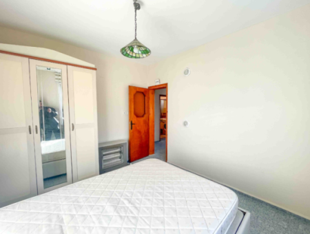 Kumbağ Caddenin Deniz Tarafında Geniş 2+1 Eşyalı Kiralık Daire