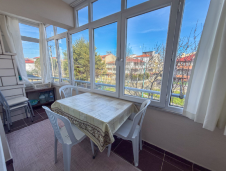 Kumbağ Pazar Sokağında İskanlı Binada Satılık Geniş 2+1 Daire