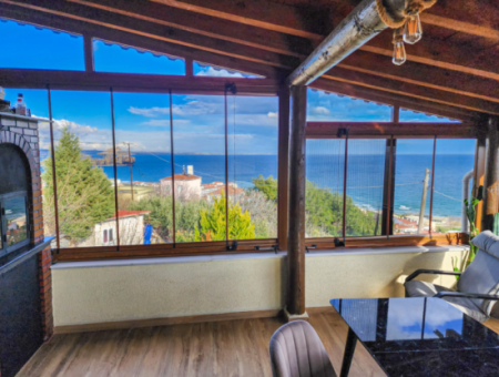 Kumbağ'da Panoramik Deniz Manzaralı Satılık 3+1 Dubleks Villa