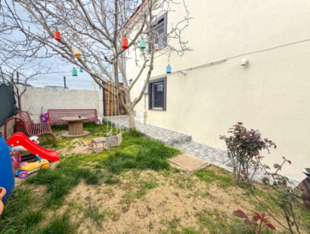 Kumbağ'da Panoramik Deniz Manzaralı Satılık 3+1 Dubleks Villa