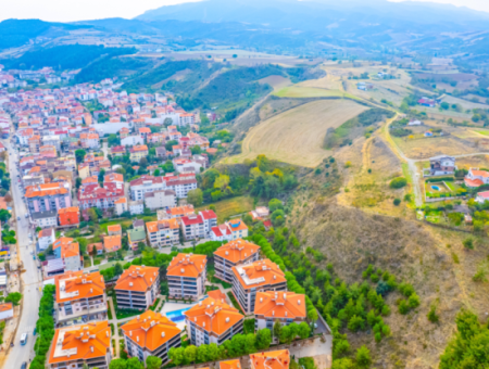 Kumbağ'da Panoramik Deniz Manzaralı Satılık 3+1 Dubleks Villa