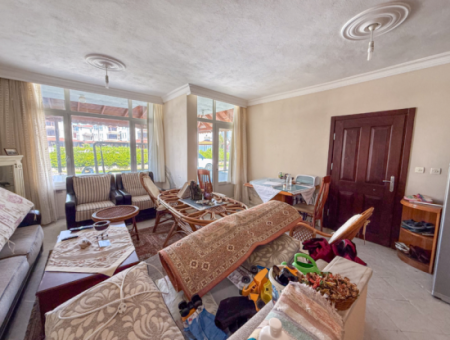 Kumbağ Denize 50 Mt Havuzlu Site İçinde Satılık Tripleks Villa