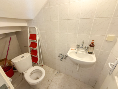 Kumbağ Denize 50 Mt Havuzlu Site İçinde Satılık Tripleks Villa