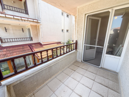 Kumbağ Denize 50 Mt Havuzlu Site İçinde Satılık Tripleks Villa