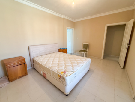 Kumbağ Denize 50 Mt Havuzlu Site İçinde Satılık Tripleks Villa