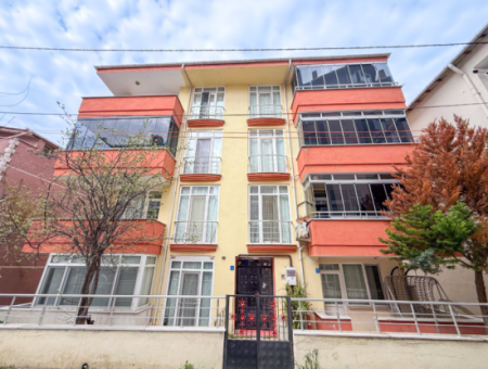 Kumbağ'da Merkezi Konumda Denize Çok Yakın Satılık 2+1 Daire