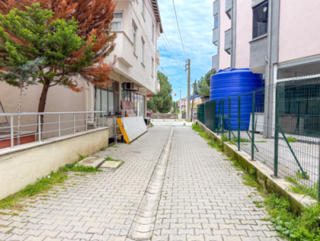 Kumbağ'da Merkezi Konumda Denize Çok Yakın Satılık 2+1 Daire