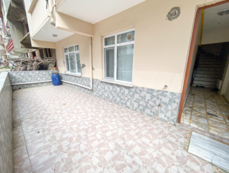 Kumbağ Pazar Sokağında Ayrı Mutfaklı Geniş 2+1 Kiralık Daire