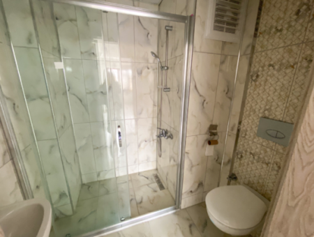 Altınova'da Merkezi Konumda Çok Geniş 2+1 Kiralık Daire