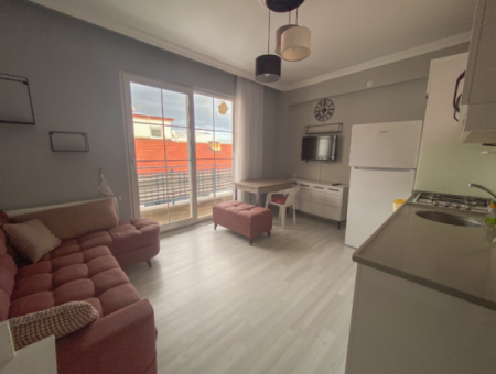 Kumbağ Merkezi Konumda Asansörlü Binada Eşyalı 2+1 Kiralık Daire