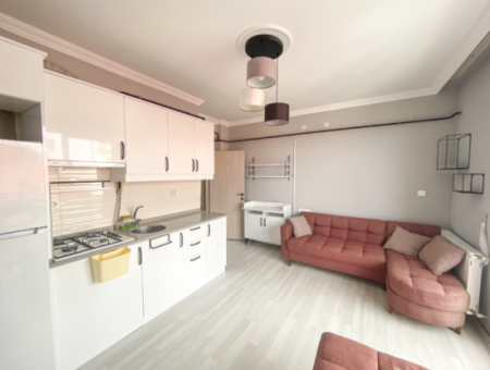 Kumbağ Merkezi Konumda Asansörlü Binada Eşyalı 2+1 Kiralık Daire