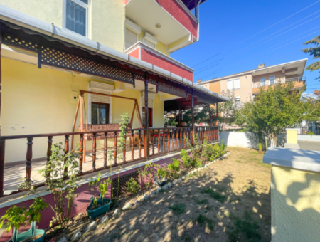 Kumbağ Denize Yakın Bahçeli İskanlı Satılık Tripleks 4+1 Villa