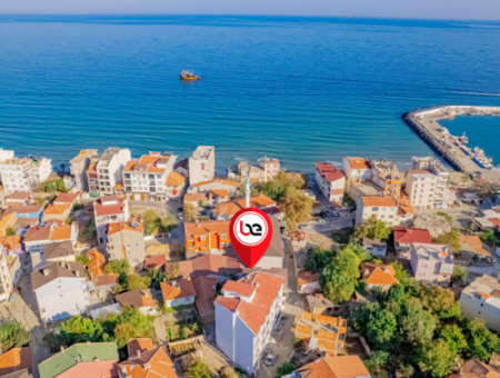 Kumbağ Liman Mevkii Yeni Ve Asansörlü Binada Kiralık 1+1 Daire