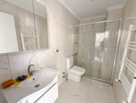 Kumbağ Liman Mevkii Yeni Ve Asansörlü Binada Kiralık 1+1 Daire