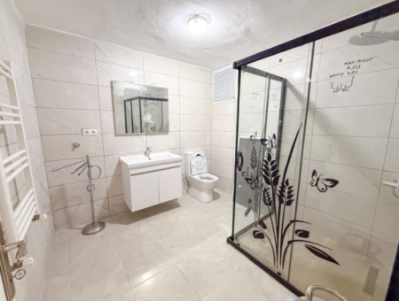 Kumbağ Pazar Sokağında Ayrı Mutfaklı Geniş 2+1 Kiralık Daire