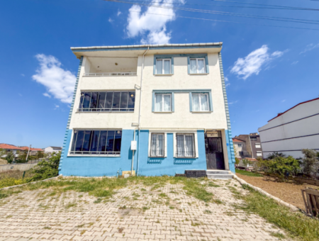 Kumbağ'da Ana Caddeye Sıfır Full Eşyalı Kiralık 2+1 Daire