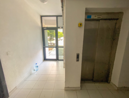 Kumbağ Pazar Sokağı Asansörlü Binada Kiralık 1+1 Daire