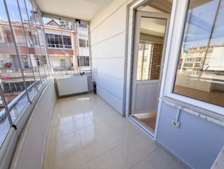 Kumbağ Köy İçinde Denize Yakın Geniş 2+1 Kiralık Daire