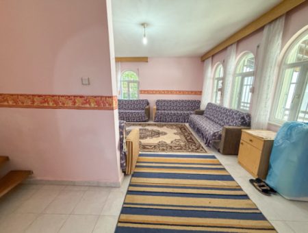 Kumbağ Merkezi Konumda Denize Yakın Satılık Dubleks 3+1 Villa