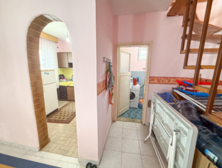 Kumbağ Merkezi Konumda Denize Yakın Satılık Dubleks 3+1 Villa