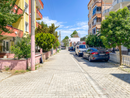 Kumbağ Merkezi Konumda Denize Yakın Eşyalı 2+1 Kiralık Daireler