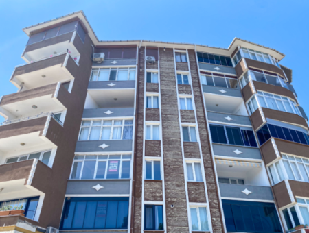 Kumbağ Merkezi Konumda Deniz Manzarlı Eşyalı Kiralık 2+1 Daire