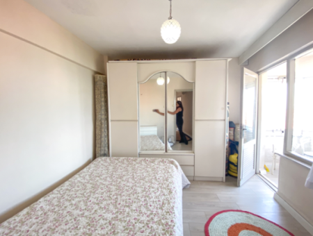 Kumbağ Merkezi Konumda Deniz Manzarlı Eşyalı Kiralık 2+1 Daire