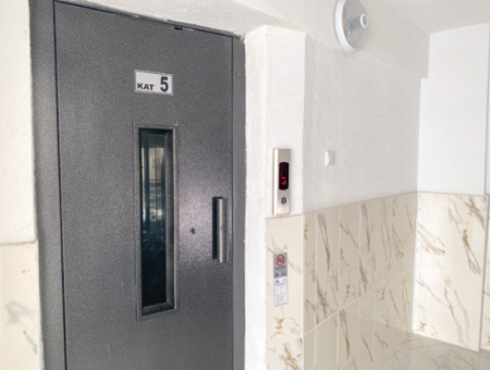 Kumbağ Merkezi Konumda Deniz Manzarlı Eşyalı Kiralık 2+1 Daire
