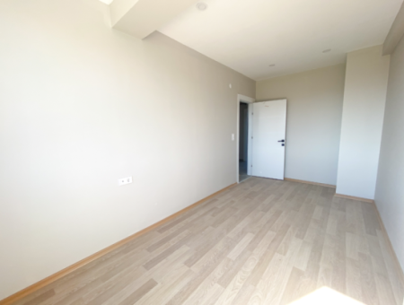 Kumbağ Denize Yakın Havuzlu Sitede Kiralık Lüks 2+1 Daire