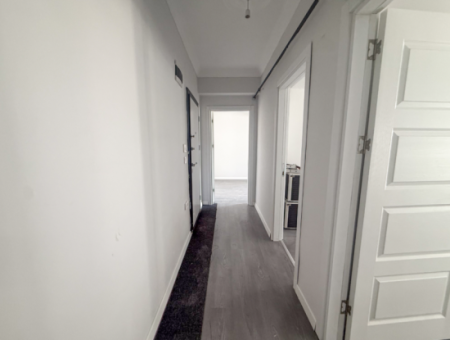 Kumbağ Liman Mevkii Yeni Ve Asansörlü Binada Kiralık 2+1 Daire