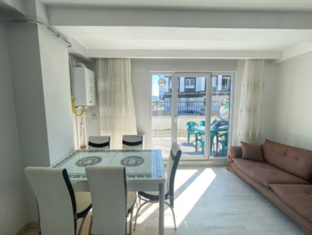 Kumbağ Havuzlu Sitede Eşyalı Kiralık Lüks 1+1 Bahçe Katı Daire