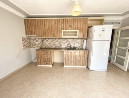 Kumbağ'da Merkezi Konumda Çift Balkonlu Geniş 2+1 Kiralık Daire