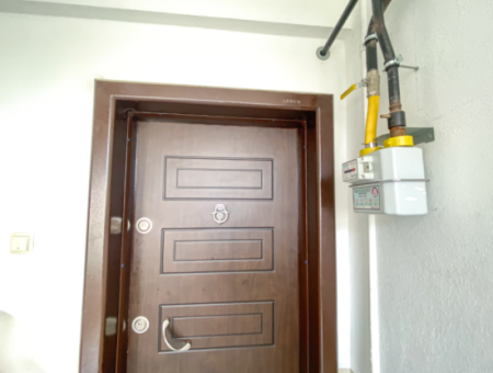 Kumbağ'da Merkezi Konumda Çift Balkonlu Geniş 2+1 Kiralık Daire