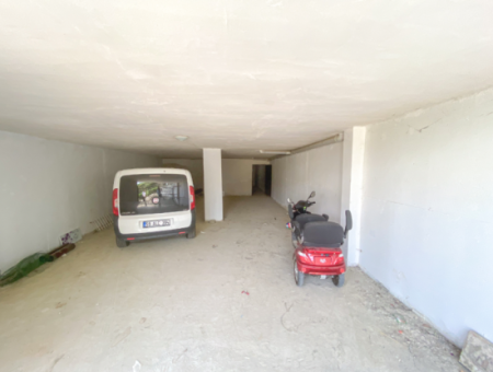 Kumbağ Pazar Sokağına Yakın Kiracılı Geniş Satılık 1+1 Daire