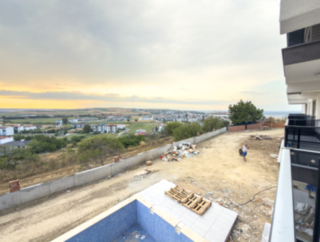 Kumbağ Havuzlu Sitede Deniz Ve Doğa Manzaralı 2+1 Satılık Daire