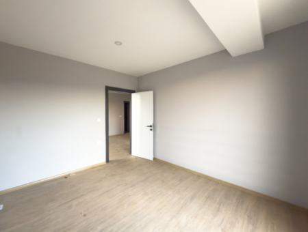 Kumbağ Havuzlu Sitede Deniz Ve Doğa Manzaralı 2+1 Satılık Daire