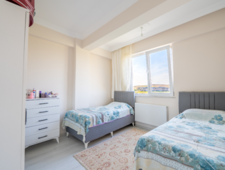 Kumbağ Yeni Ve İskanlı Binada Ferah Eşyalı Satılık 2+1 Daire