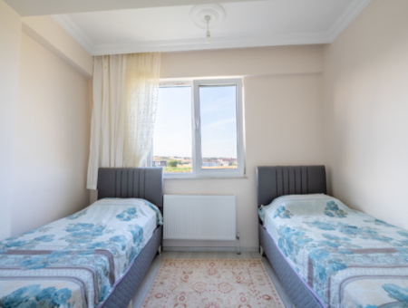 Kumbağ Yeni Ve İskanlı Binada Ferah Eşyalı Satılık 2+1 Daire