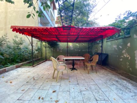 Kumbağ'da Merkezi Konumda Havuzlu Site İçinde Kiralık 2+1 Daire