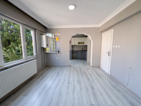 Kumbağ'da Merkezi Konumda Havuzlu Site İçinde Kiralık 2+1 Daire