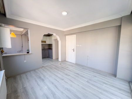 Kumbağ'da Merkezi Konumda Havuzlu Site İçinde Kiralık 2+1 Daire