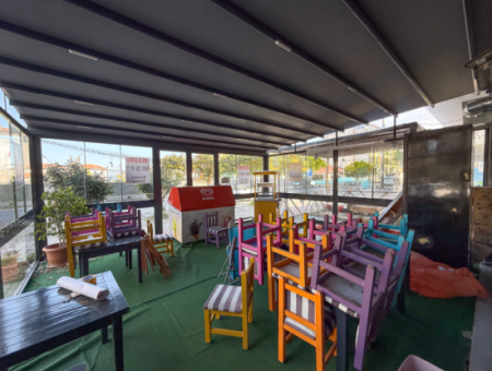 Kumbağ'da İşlek Cadde Üzerinde Okul Karşısında Kiralık Dükkan